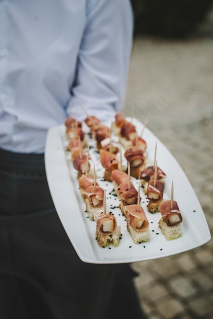 Portugal Destination Wedding - Quinta De Santana - by She Takes Pictures He Makes Films-164