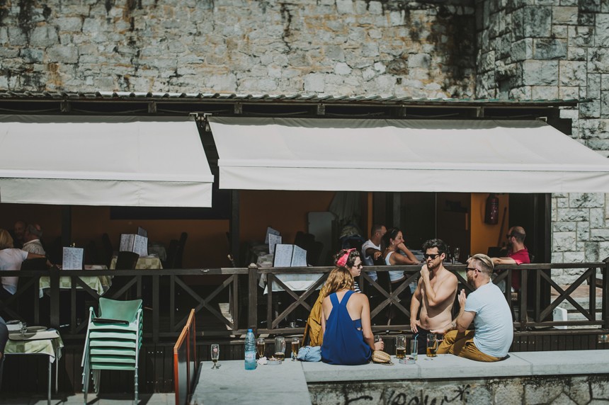 Portugal Destination Wedding - Quinta De Santana - by She Takes Pictures He Makes Films-325