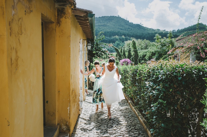 Portugal Destination Wedding - Quinta De Santana - by She Takes Pictures He Makes Films-94